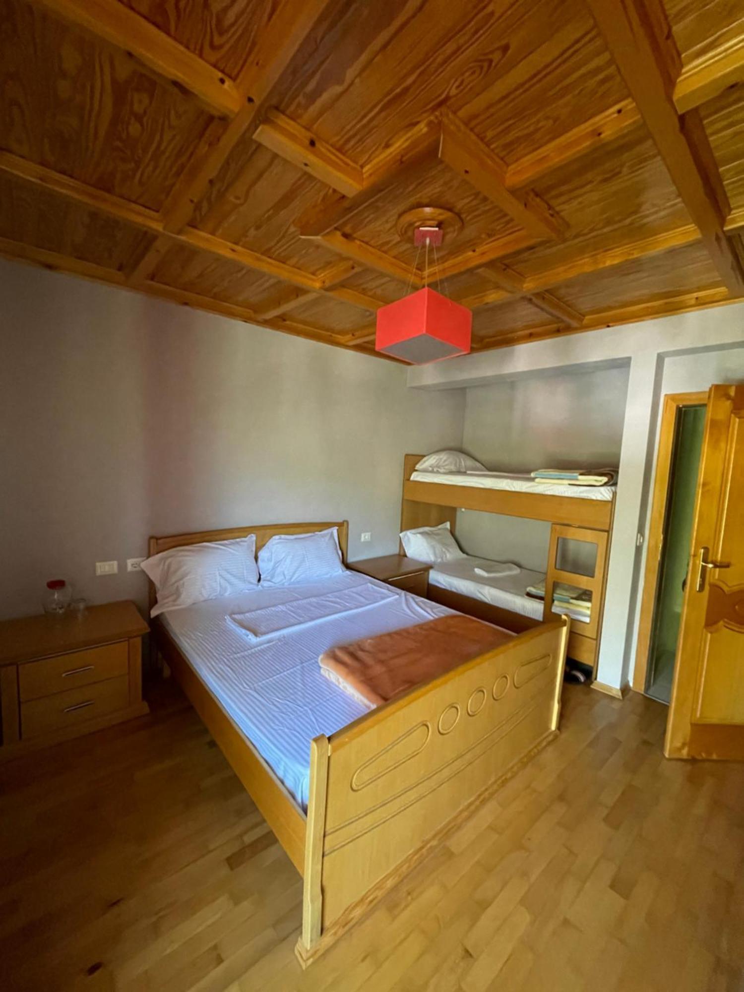 Lura Hotel Fushe-Lure Exterior photo